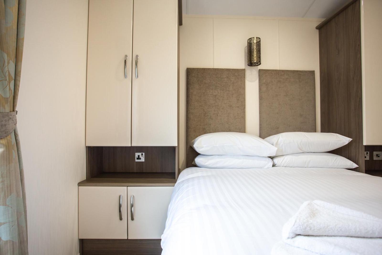 Barmouth Bay Holiday Park Llanddwywe Екстер'єр фото