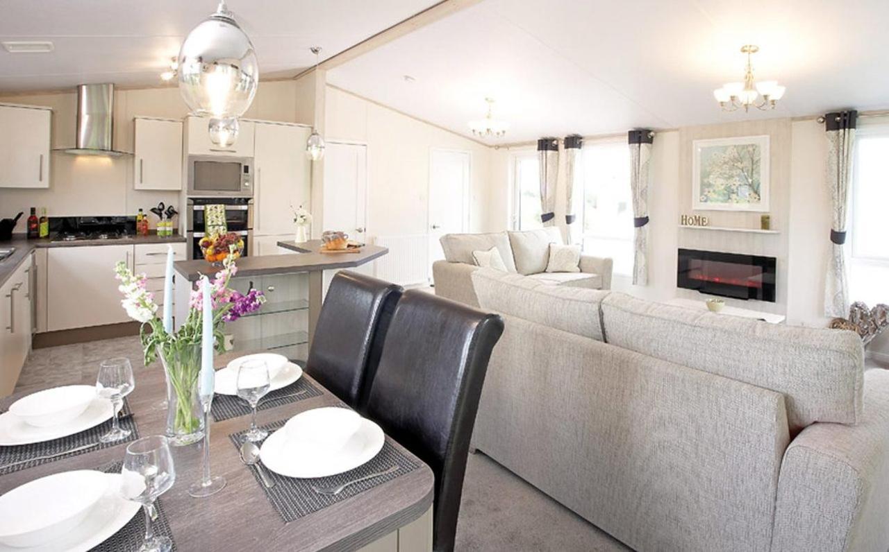 Barmouth Bay Holiday Park Llanddwywe Екстер'єр фото